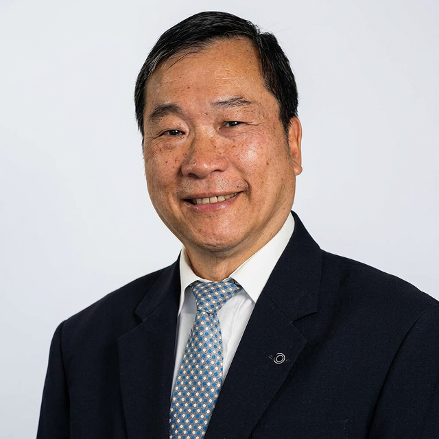 Minh-Nhut Tong